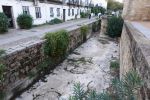 PICTURES/Cordoba - Street Scenes/t_City Wall Moat 1.JPG